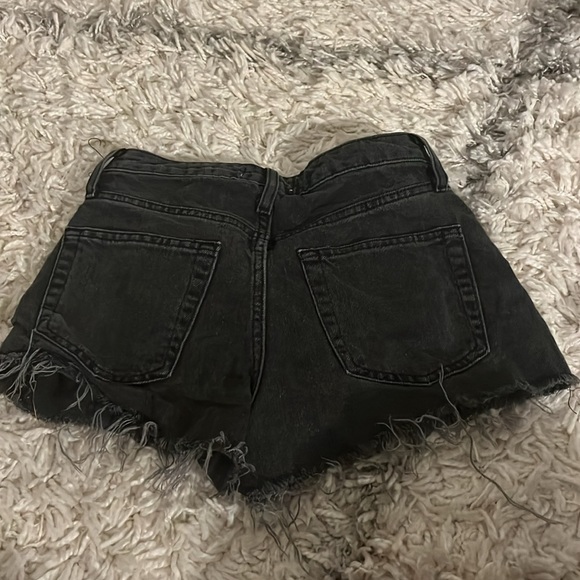Forever 21 black jean shorts - Picture 3 of 3
